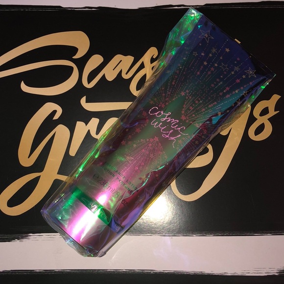 Victoria Secret - Picture 5 of 6